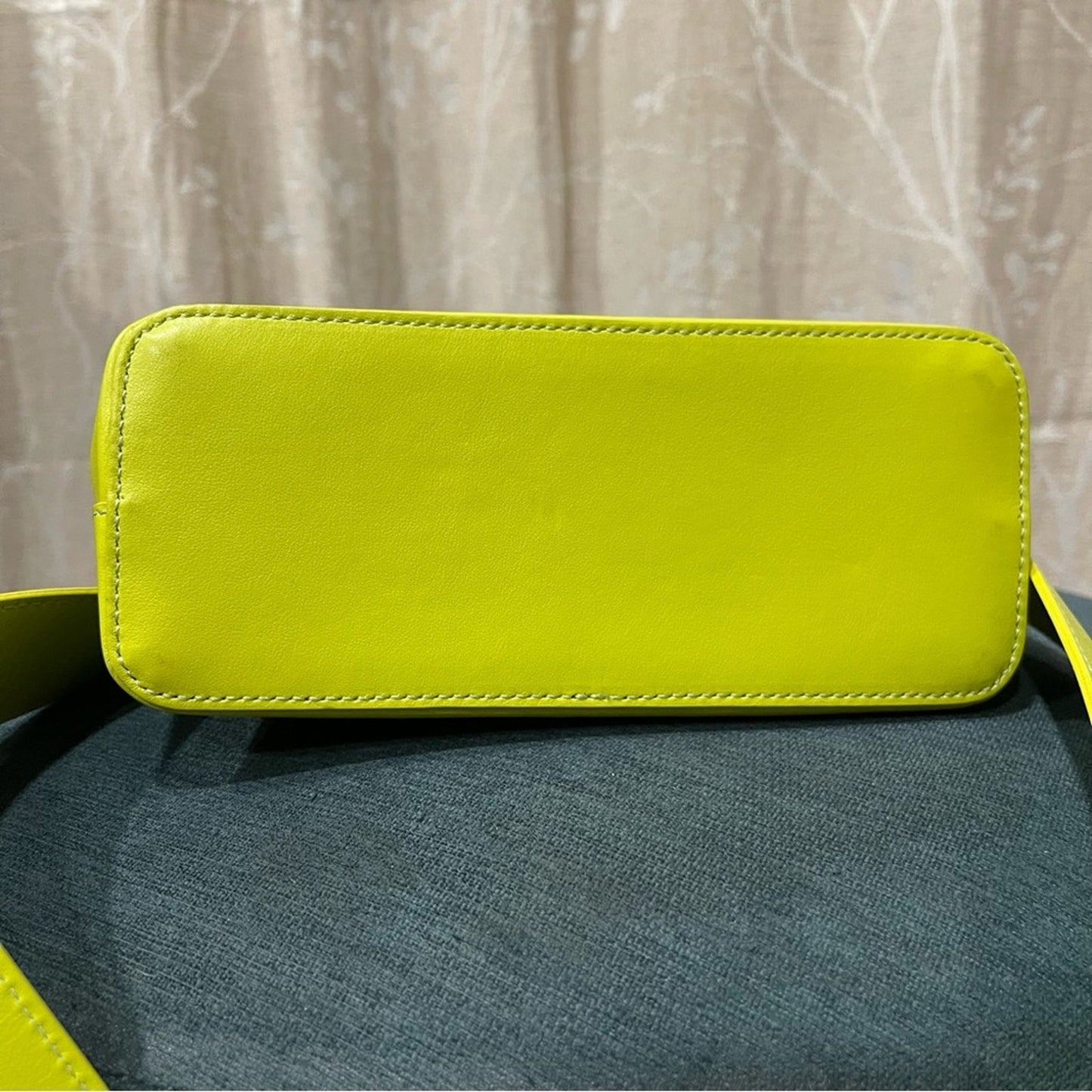LEONIE HANNE X LIU JO | Leather Hobo Bag In Lime Yellow